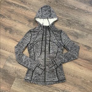 Lululemon Define black and white hooded zip-up jacket - 6